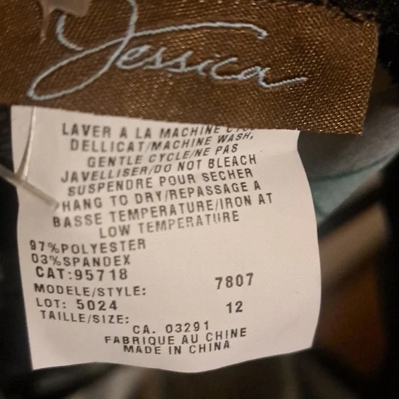 🟩🟫Colorful Geometric Dress With back zipper & neck buttons stylish/ unique,Fun - Picture 7 of 8